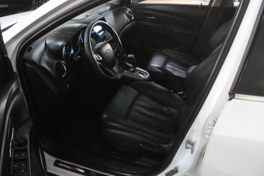 CHEVROLET Cruze Sedan - Foto