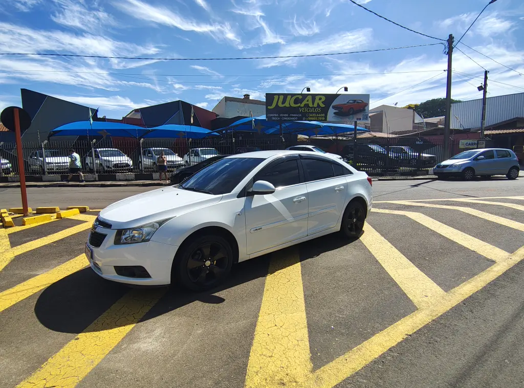 CHEVROLET Cruze Sedan