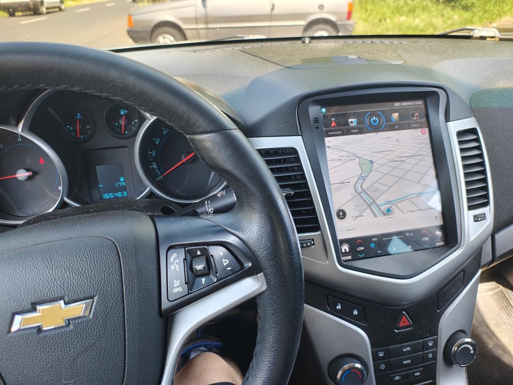 CHEVROLET Cruze Sedan - Foto