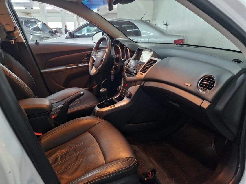 CHEVROLET Cruze Sedan - Foto