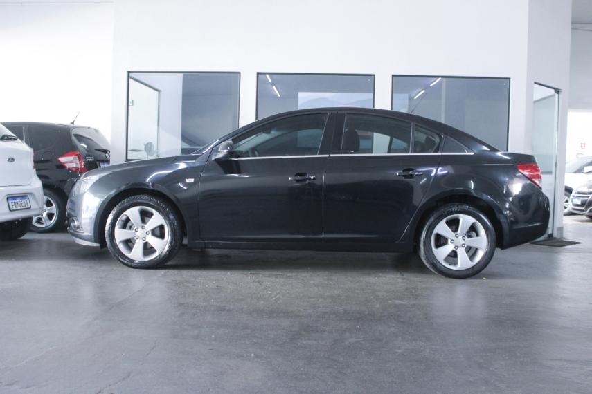 CHEVROLET Cruze Sedan - Foto