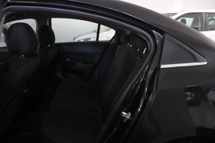CHEVROLET Cruze Sedan - Foto