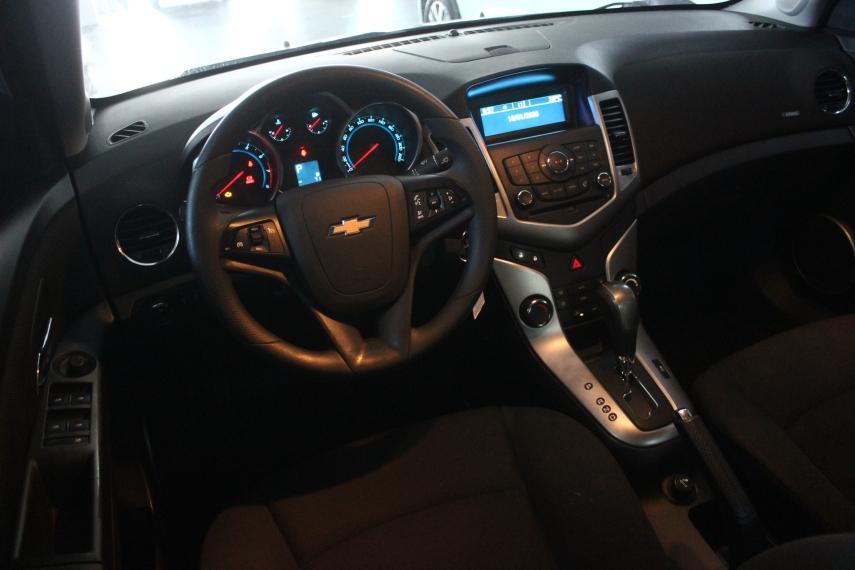 CHEVROLET Cruze Sedan - Foto