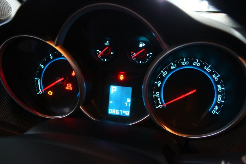 CHEVROLET Cruze Sedan - Foto