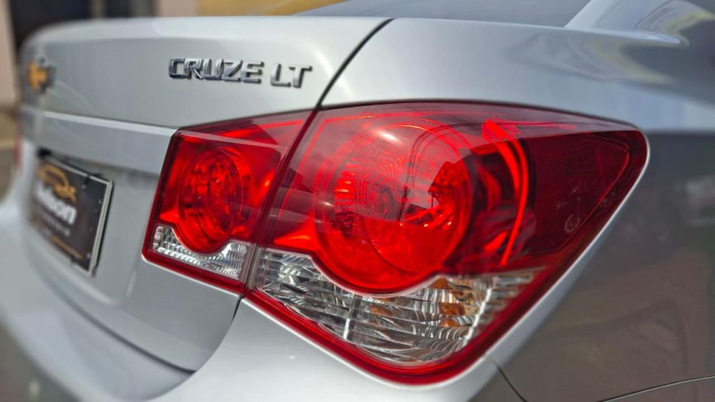 CHEVROLET Cruze Sedan - Foto