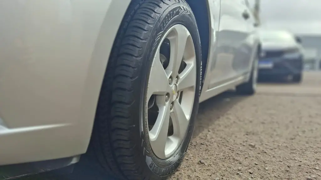 CHEVROLET Cruze Sedan - Foto