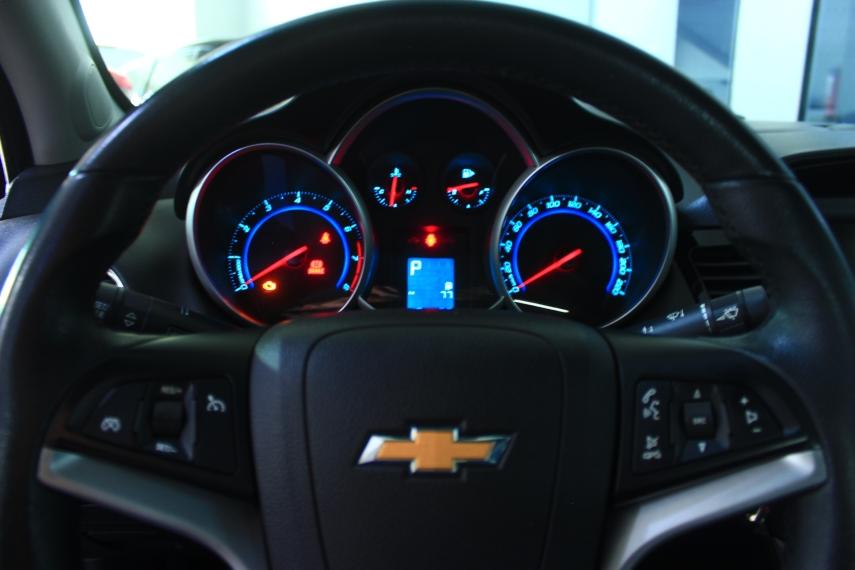CHEVROLET Cruze Sedan - Foto