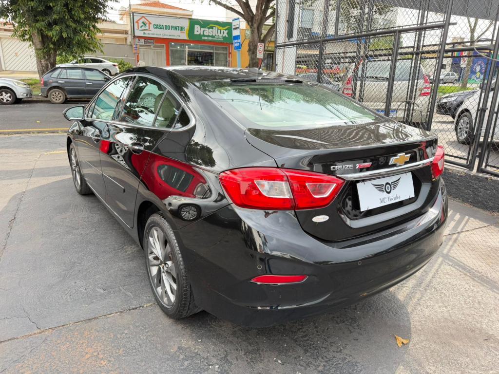 CHEVROLET Cruze Sedan - Foto