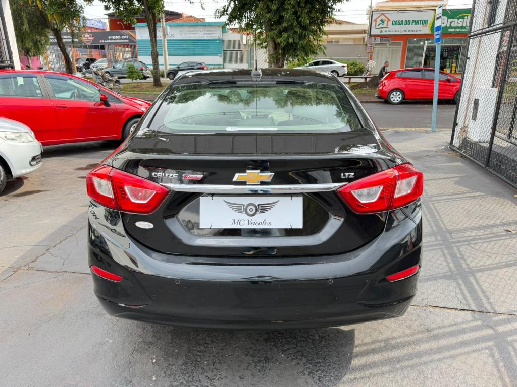 CHEVROLET Cruze Sedan - Foto