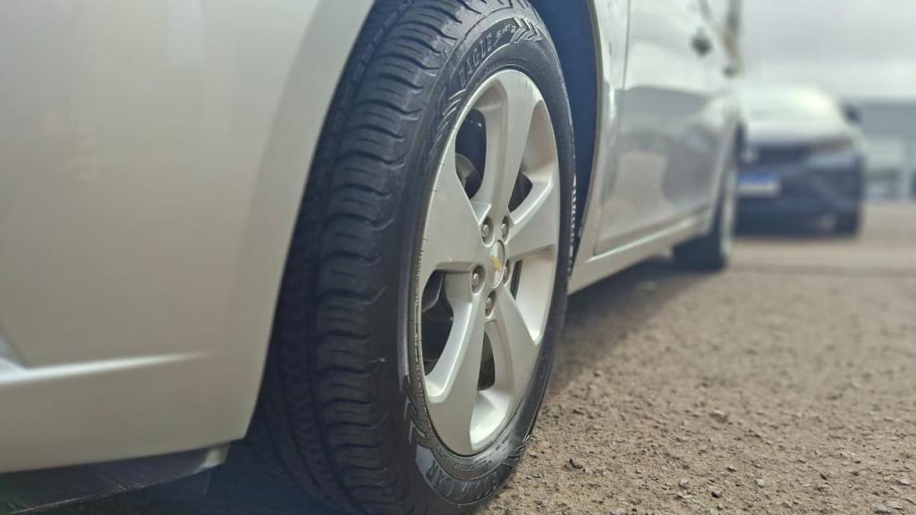 CHEVROLET Cruze Sedan - Foto