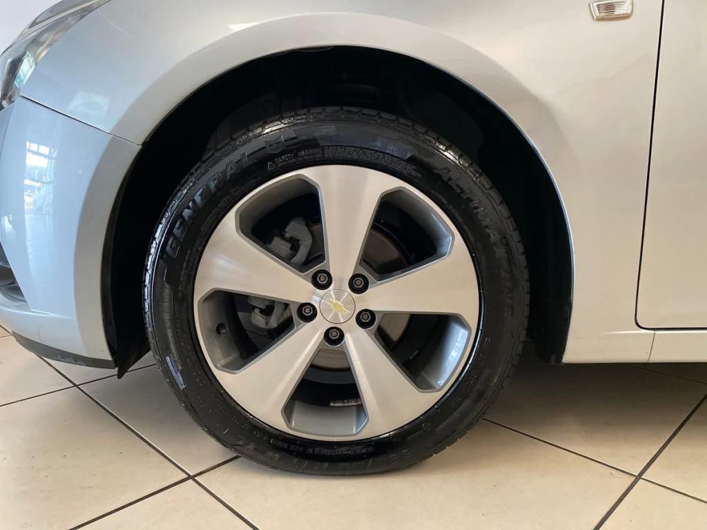 CHEVROLET Cruze Sedan - Foto