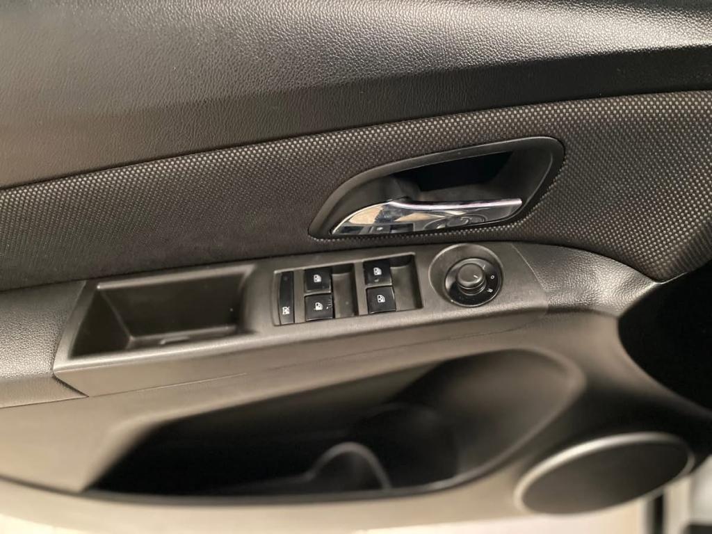 CHEVROLET Cruze Sedan - Foto