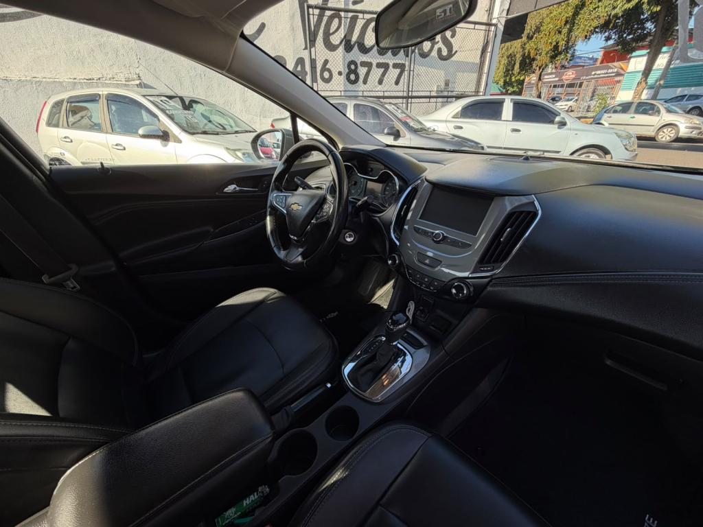 CHEVROLET Cruze Sedan - Foto