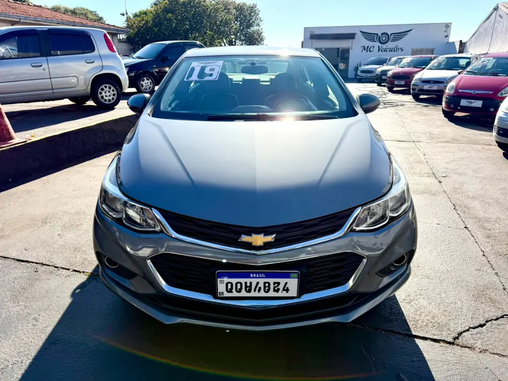 CHEVROLET Cruze Sedan - Foto