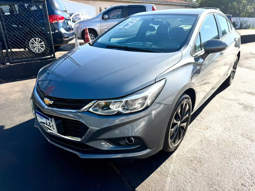 CHEVROLET Cruze Sedan - Foto