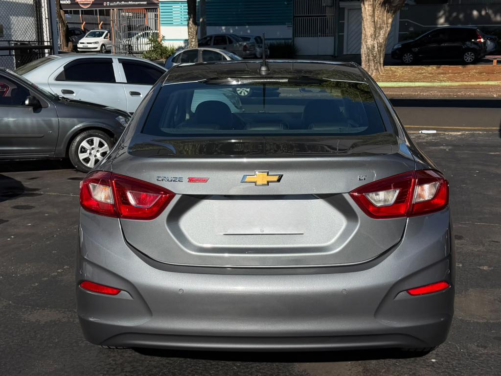 CHEVROLET Cruze Sedan - Foto