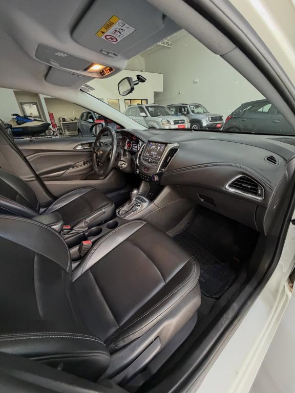 CHEVROLET Cruze Sedan - Foto