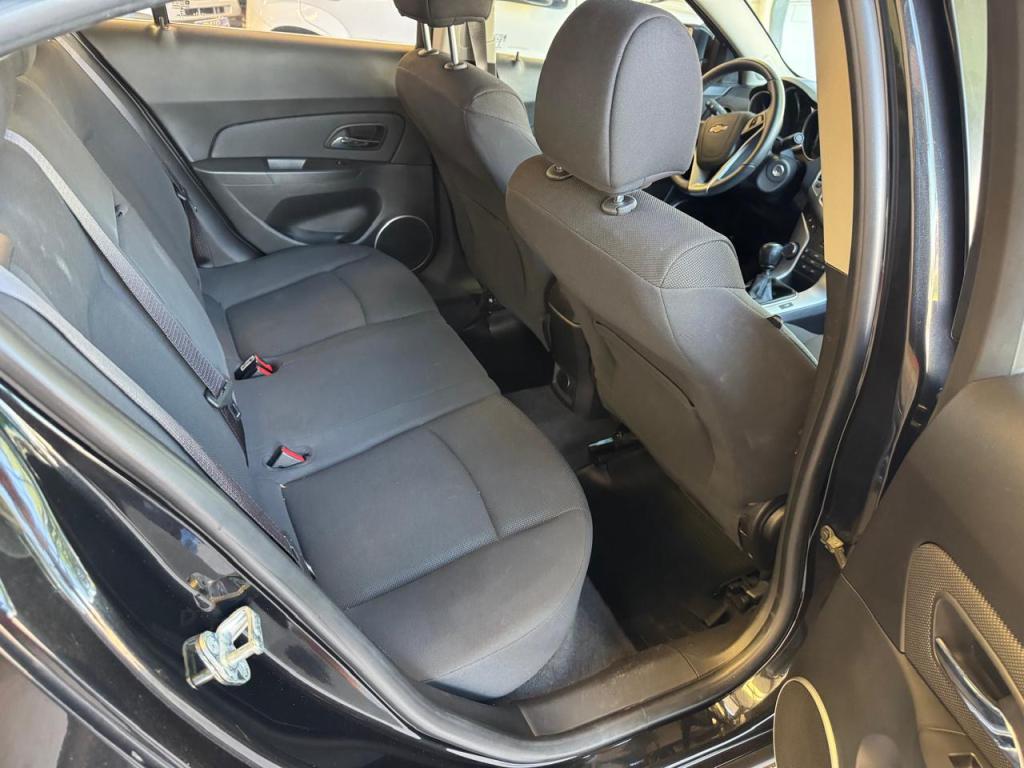 CHEVROLET Cruze Sedan - Foto