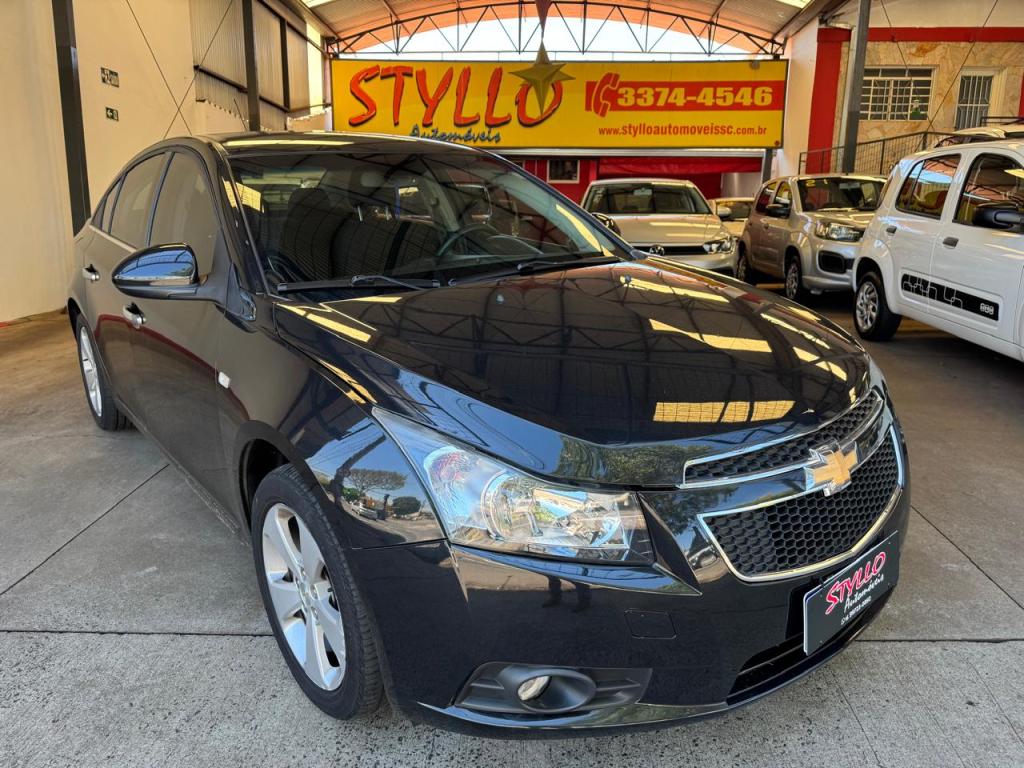 CHEVROLET Cruze Sedan - Foto
