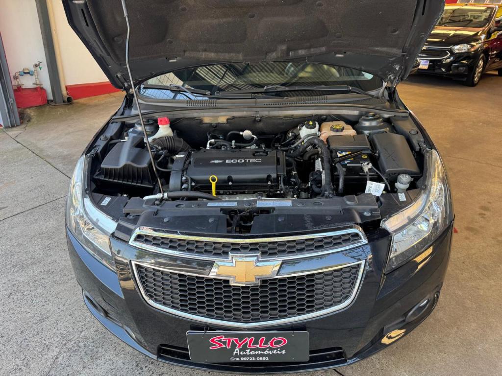 CHEVROLET Cruze Sedan - Foto