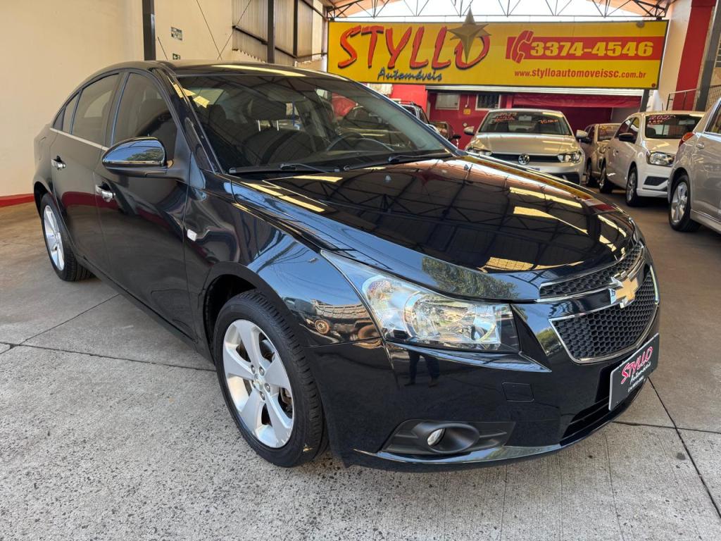 CHEVROLET Cruze Sedan - Foto