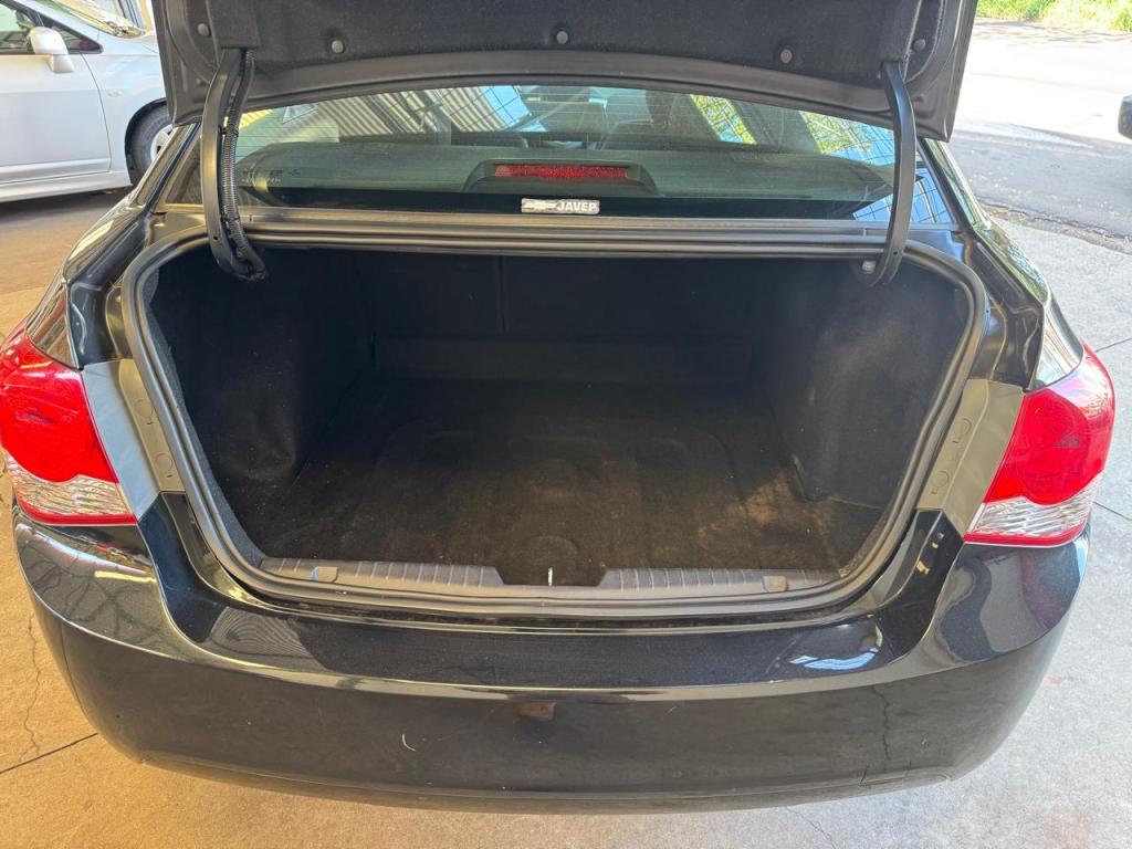 CHEVROLET Cruze Sedan - Foto