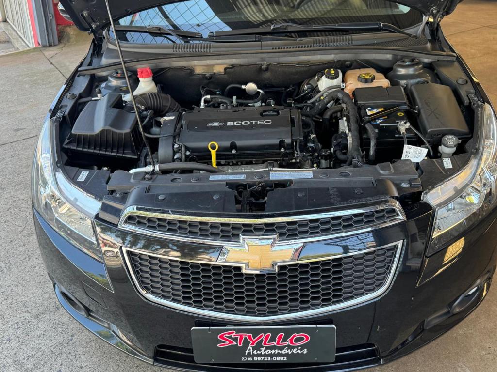 CHEVROLET Cruze Sedan - Foto