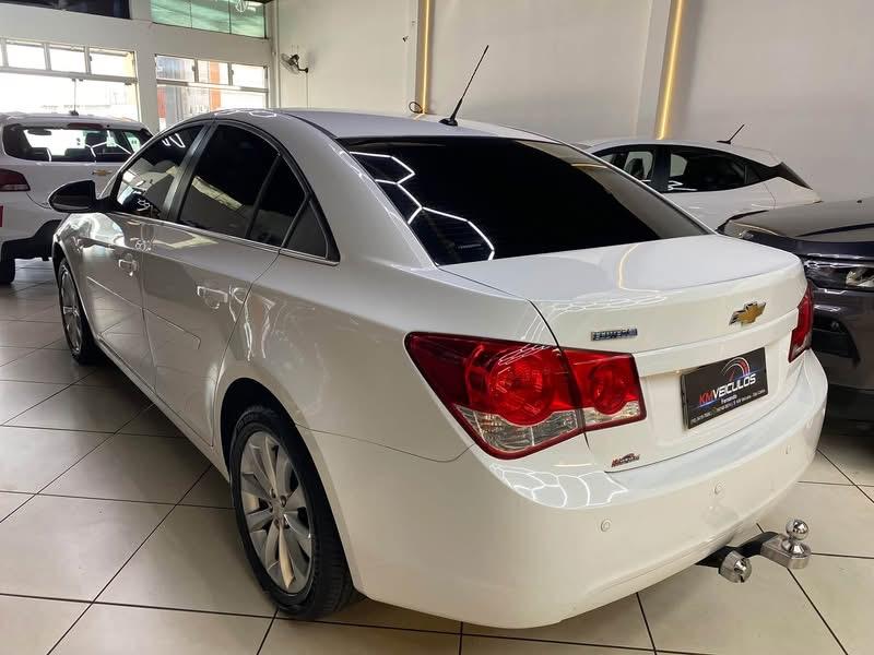 CHEVROLET Cruze Sedan - Foto
