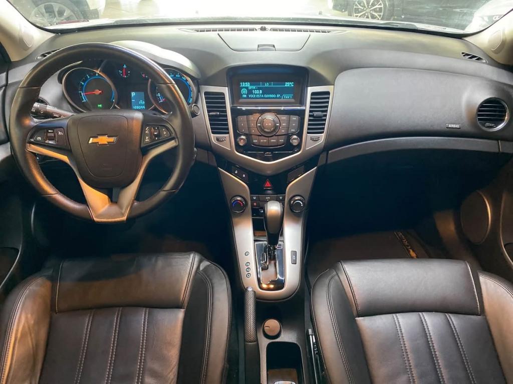 CHEVROLET Cruze Sedan - Foto