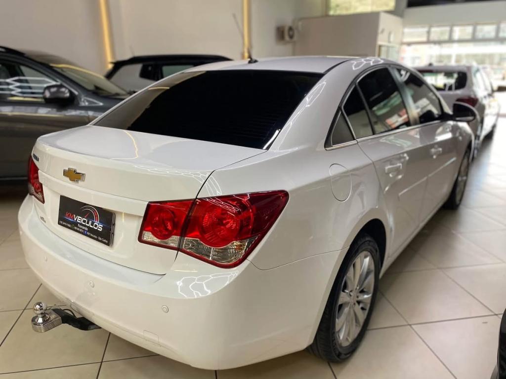 CHEVROLET Cruze Sedan - Foto