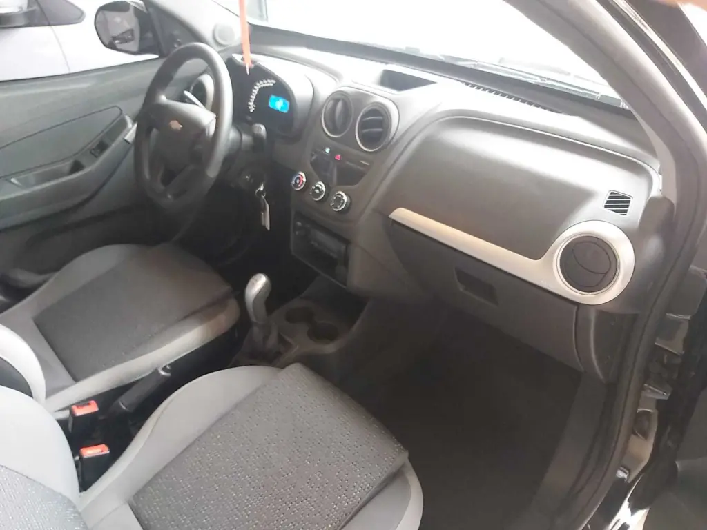 CHEVROLET Montana - Foto