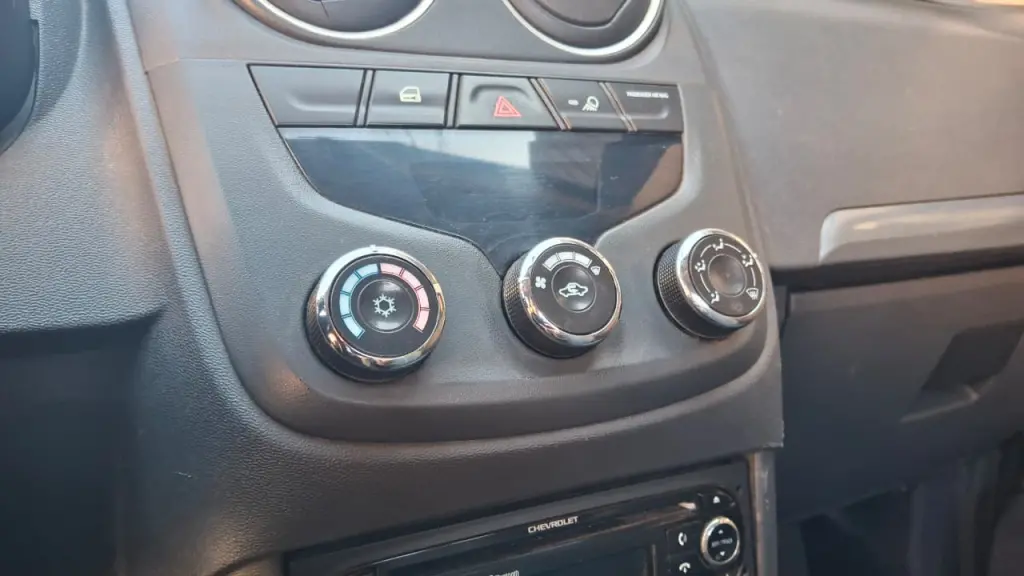 CHEVROLET Montana - Foto