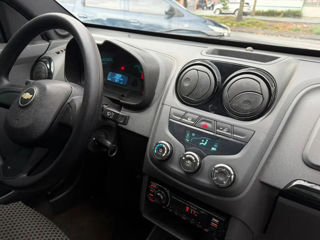 CHEVROLET Montana
