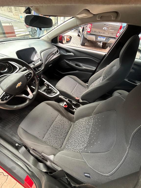 CHEVROLET Onix Hatch - Foto