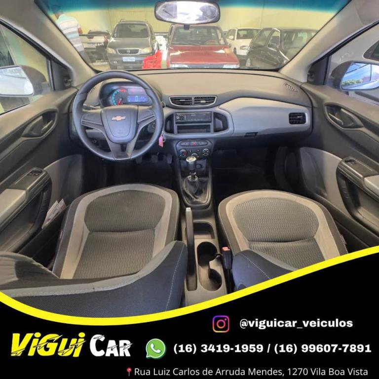 CHEVROLET Onix Hatch - Foto