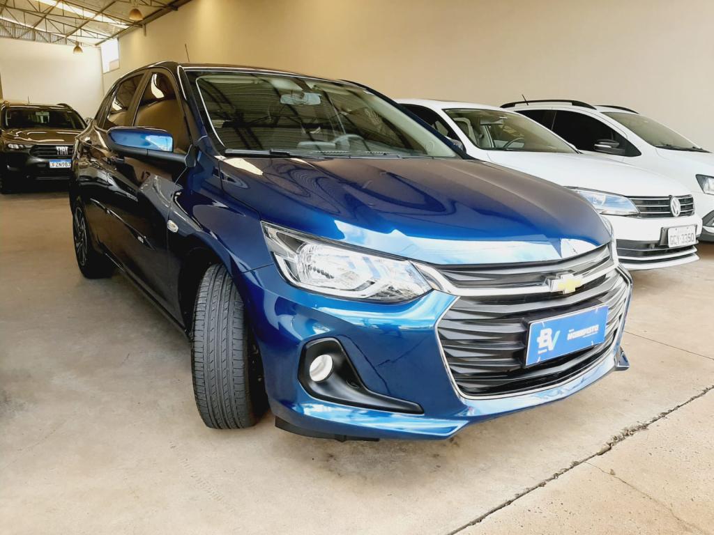CHEVROLET Onix Hatch - Foto