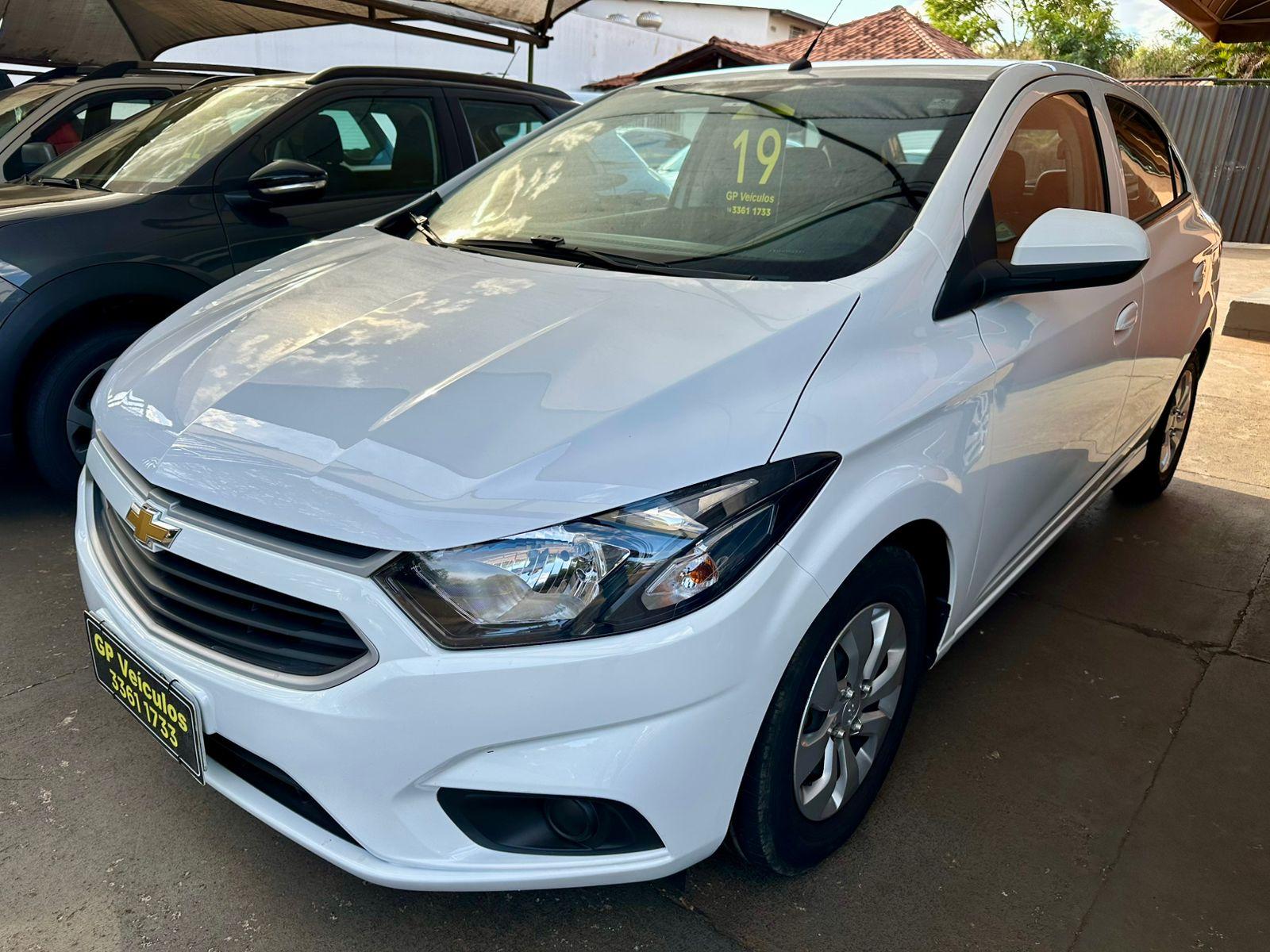 CHEVROLET Onix Hatch