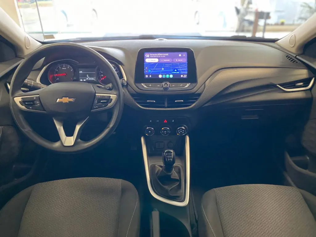 CHEVROLET Onix Hatch - Foto