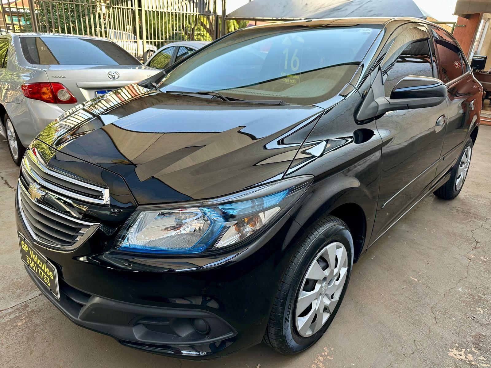 CHEVROLET Onix Hatch