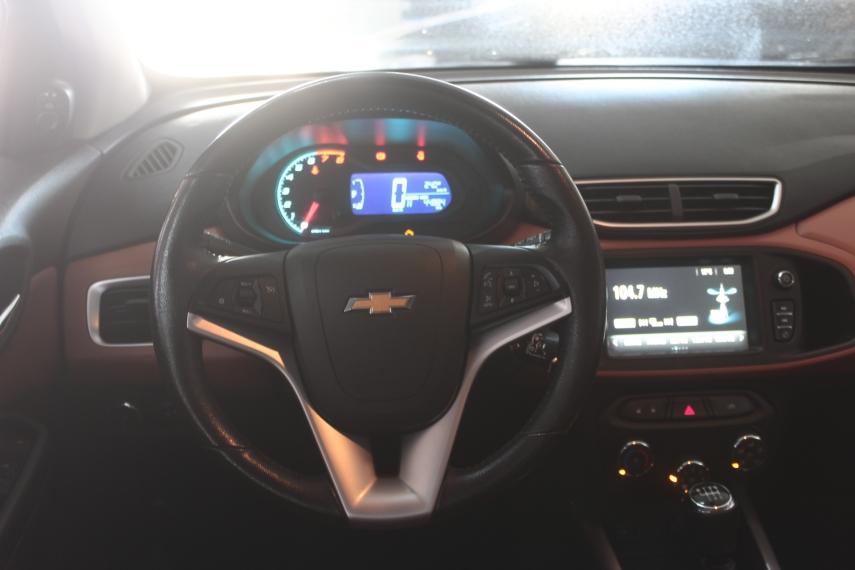 CHEVROLET Onix Hatch - Foto