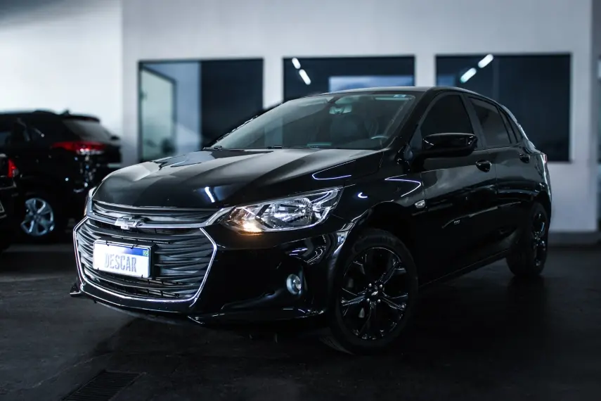 CHEVROLET Onix Hatch - Foto