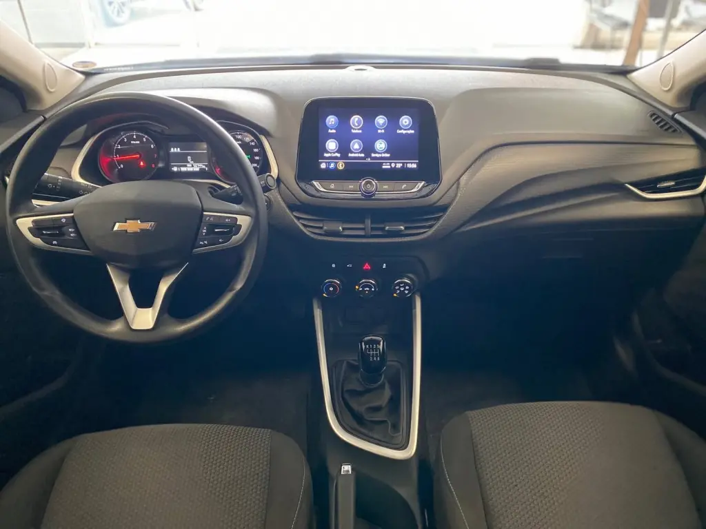 CHEVROLET Onix Hatch - Foto