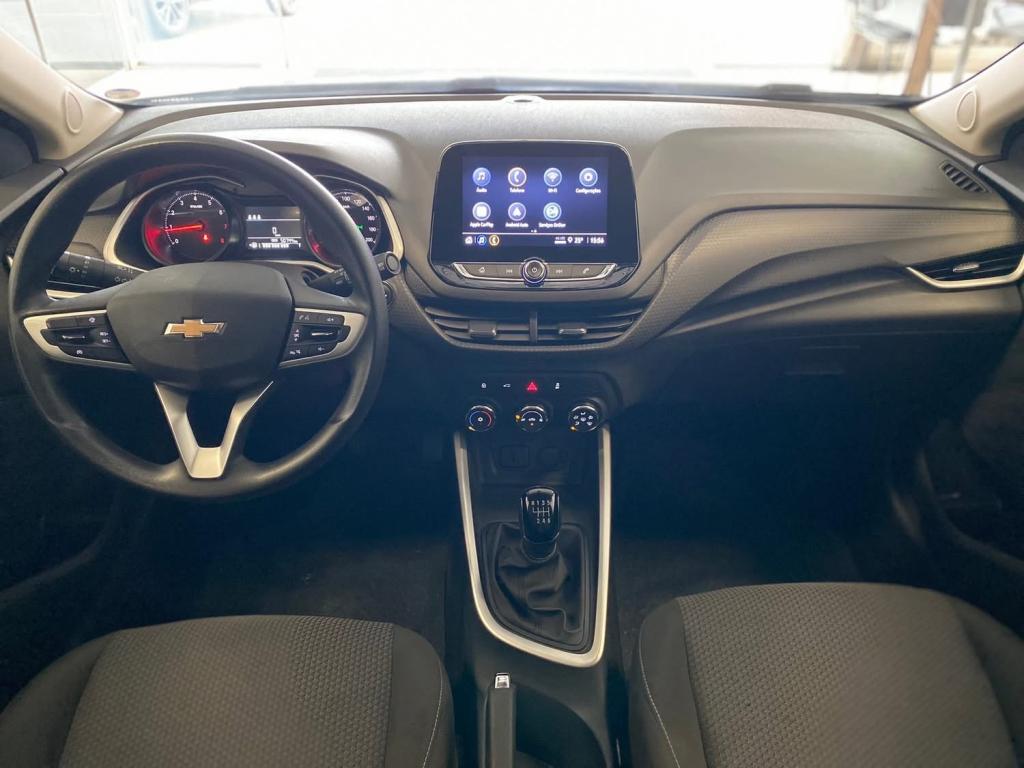 CHEVROLET Onix Hatch - Foto