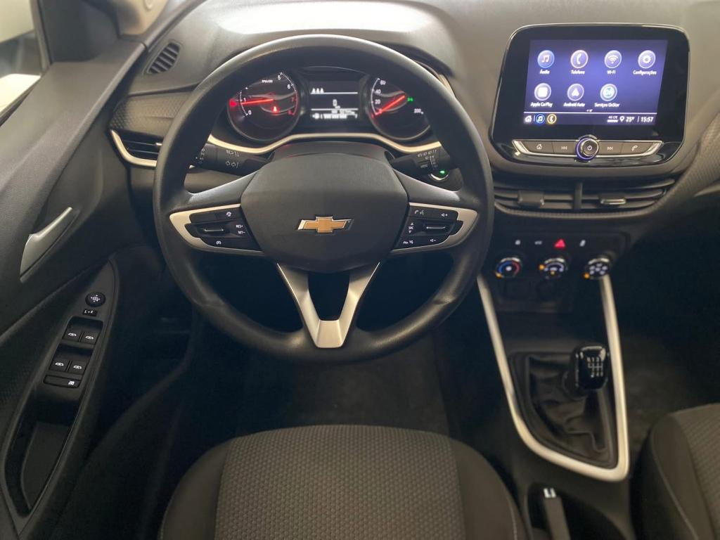 CHEVROLET Onix Hatch - Foto