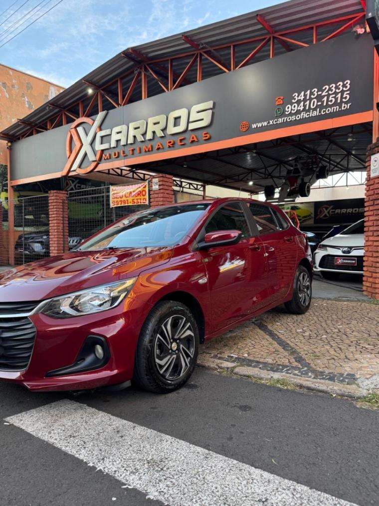 CHEVROLET Onix Hatch - Foto