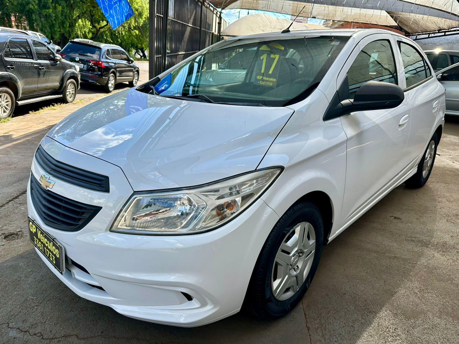 CHEVROLET Onix Hatch - Foto