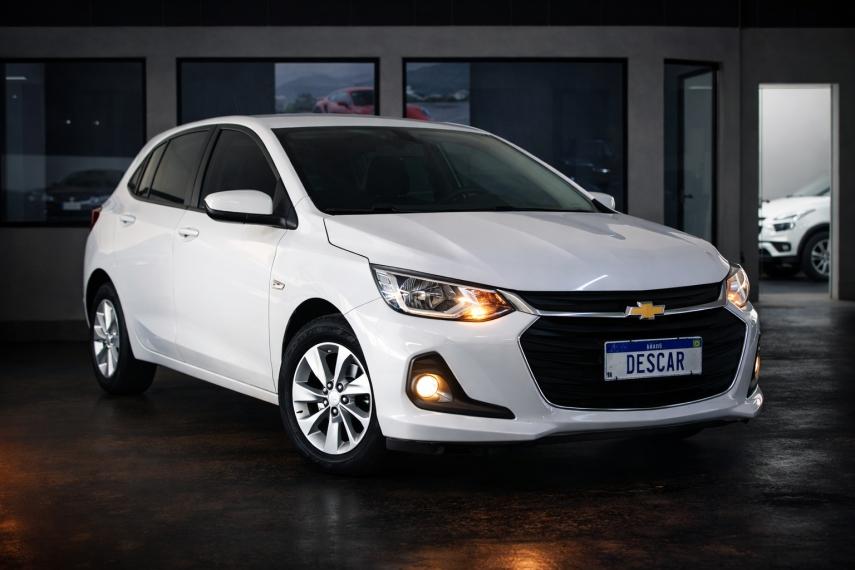 CHEVROLET Onix Hatch - Foto