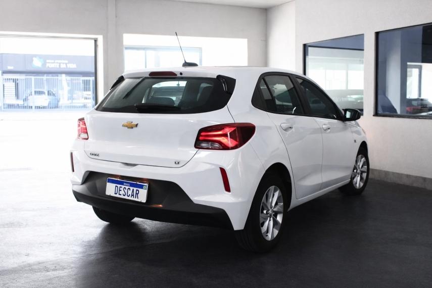 CHEVROLET Onix Hatch - Foto