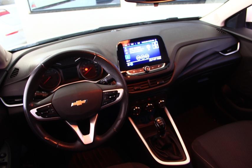 CHEVROLET Onix Hatch - Foto