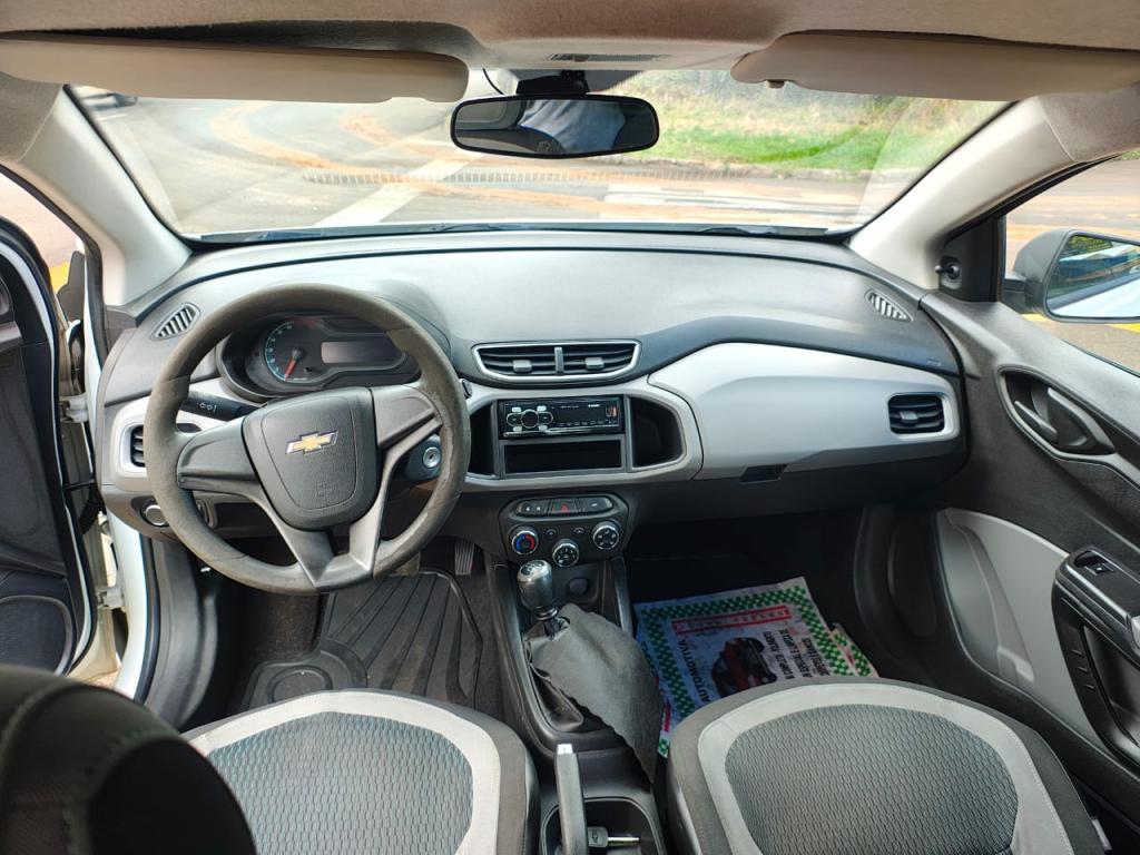 CHEVROLET Onix Hatch - Foto